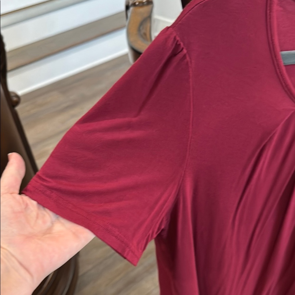Dark Red Pleated Short Sleeve Blouse - Picture 4 of 7